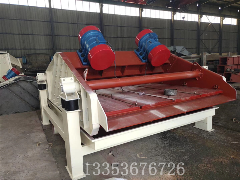 砂石料廠水洗砂直線脫水篩在使用時我們要注意哪些？1